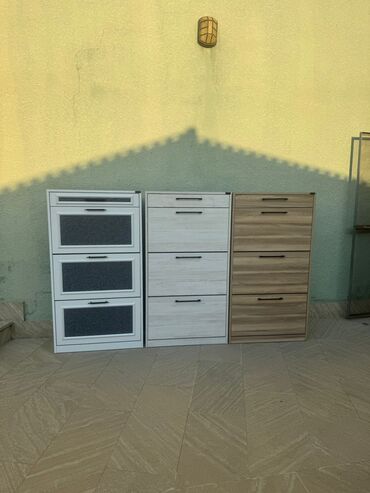 ağ şəkilləri: Yeni, Açılan, 4 qapılı Düz dolab, Dəhliz dolabı, Azərbaycan