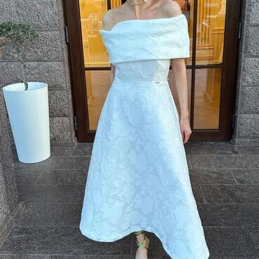 ps bela haljina: PS Fashion S (EU 36), bоја - Bela, Večernji, maturski, Top (bez rukava)