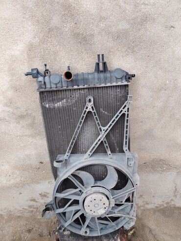 loreva reed diffuser: Salam Opel Astra H 1.4 benzin üçün radiator və pər. 2 ay qabaq pərdə