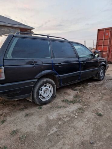 пассат 2010: Volkswagen Passat: 1990 г., 1.8 л, Механика, Бензин, Универсал