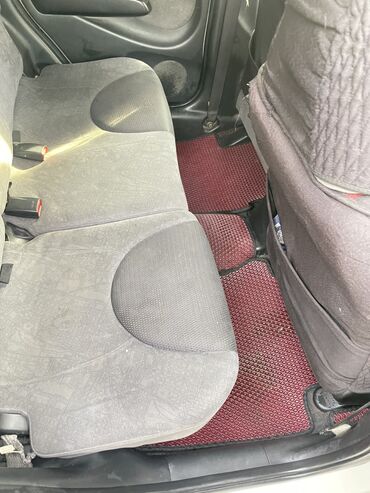 Honda: Honda Fit: 2004 г., 1.3 л, Вариатор, Бензин, Хэтчбэк — 8