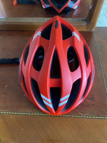 Продаю Вело шлем новый мощный размер 52 - 62