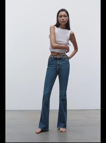 джынс: Продаю джинсы Zara Модель: клёш, высокая посадка Размер: 36, маломерят