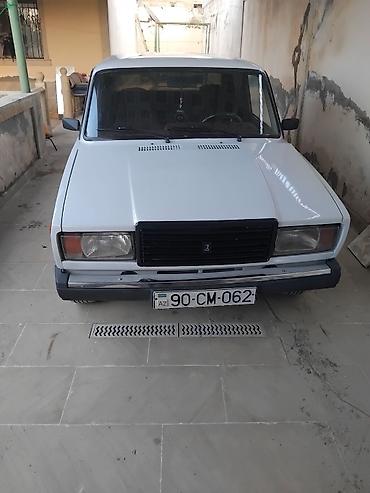 vaz 21 011: VAZ 2107 “Jiquli” – ağ rəng, sedam kuzov. Texniki xüsusiyyətlər və — 1