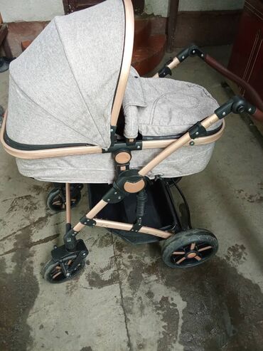 Другие аксессуары: Продаю детская коляска в хорошем состоянии