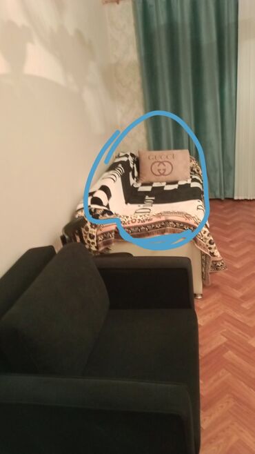 Долгосрочная аренда комнат: Сдается с подселением.1ком с балконом со всеми удобствами) за 18000с+ — 3