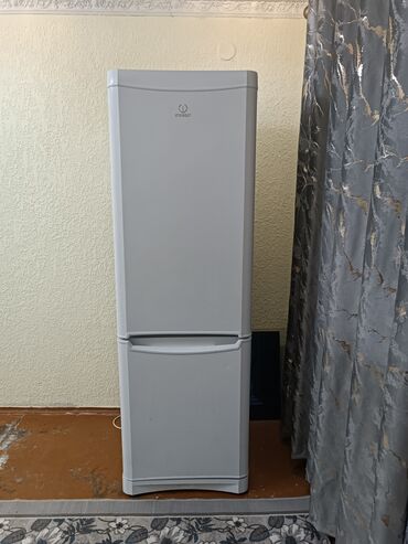 кухонный нож: Холодильник Indesit, Б/у, Двухкамерный, De frost (капельный), 60 * 195 * 60