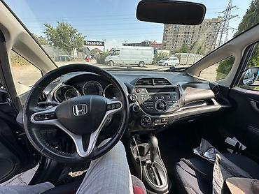 6000: Honda Fit: 2013 г., 1.5 л, Автомат, Бензин, Хэтчбэк — 10