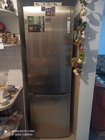 срочно продаю холодильник: Холодильник Hotpoint Ariston, Б/у, Двухкамерный, No frost, 60 * 185 * 60
