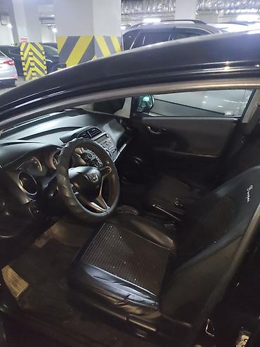 Honda: Honda Fit: 2010 г., 1.5 л, Автомат, Бензин, Хэтчбэк — 8