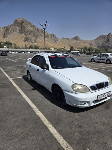 купить машину до 5000 долларов: Daewoo Lanos: 2001 г., 1.3 л, Механика, Бензин, Седан