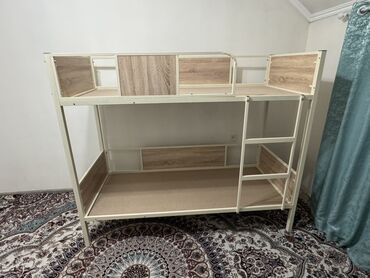 Двухъярусные кровати: Двухъярусная металлическая кровать с декоративными панелями под — 4