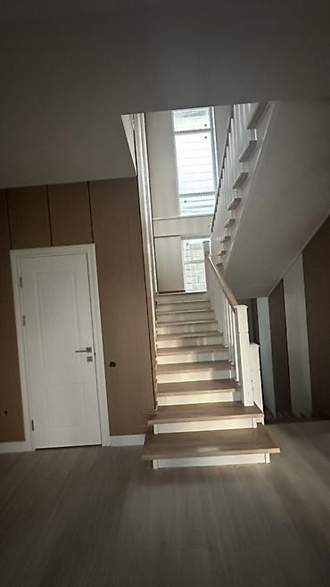 Продажа коттеджей и домов: Срочно продаю двухэтажный дом в Арча-Бешике. Улица Бердибаева — 9