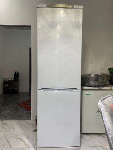 вытяжка для кухни белая: Холодильник Indesit, Б/у, Двухкамерный, 60 * 200 * 50