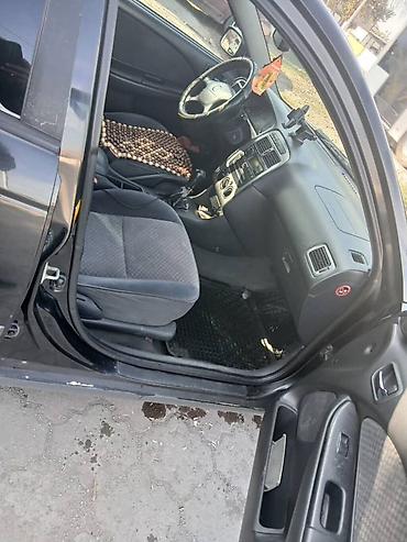 пассо: Toyota Corolla: 2002 г., 1.6 л, Механика, Бензин, Седан — 4