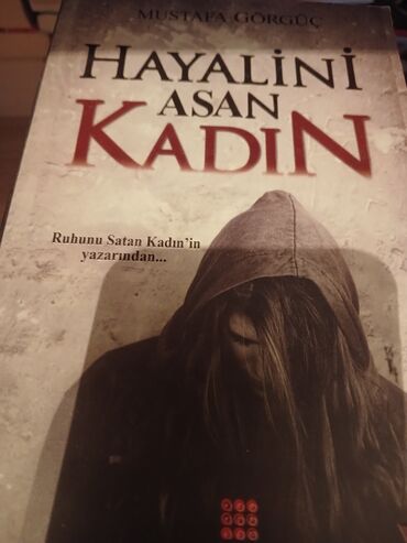 Mustafa Görgüç tərəfindən yazılmış, "Ruhunu Satan Qadın" kitabının