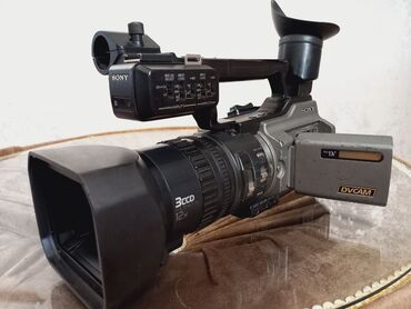 Videokameralar: Professional camera