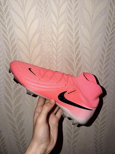Butslar: Nike futbol butsası – yüksək boğazlı, süni ot və təbii ot üçün dişli — 3