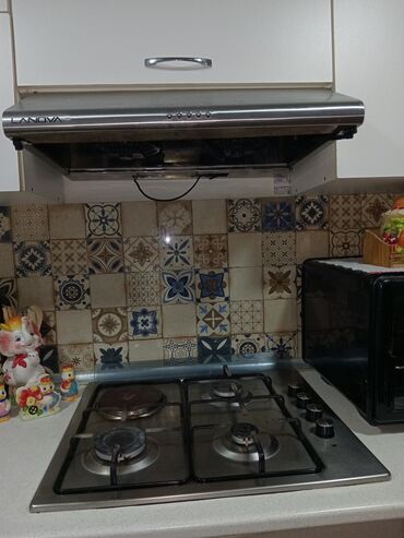 Plitələr və bişirmə panelləri: Plitə Lanova, Qazlı, Quraşdırılan, 4 gözlü