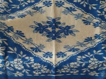 türk tekstil: Mavi-ağ naxışlı yun örtük/pled - Material: qalın yun tərkibli parça — 3