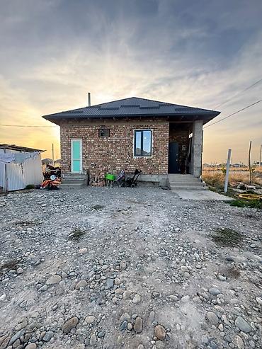 3 комнаты, 68 м², 4 соток, Новопавловка at lalafo.kg 3 комнаты, 68 м², 4 соток, Новопавловка