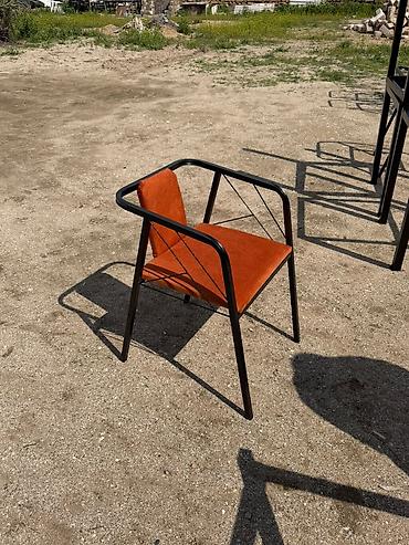 parca satisi: Metall karkaslı oturacaq/stul - Dizayn: Minimalist, açıq qol — 1