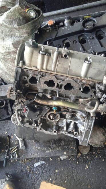 Двигатели, моторы и ГБЦ: Бензиновый мотор Honda 1.7 л, Б/у, Оригинал