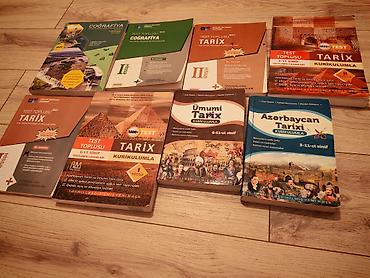 kitab polkası: Hamısı birlikdə 30 manat. İçi tər təmizdir. Məktəb və abituriyent — 1