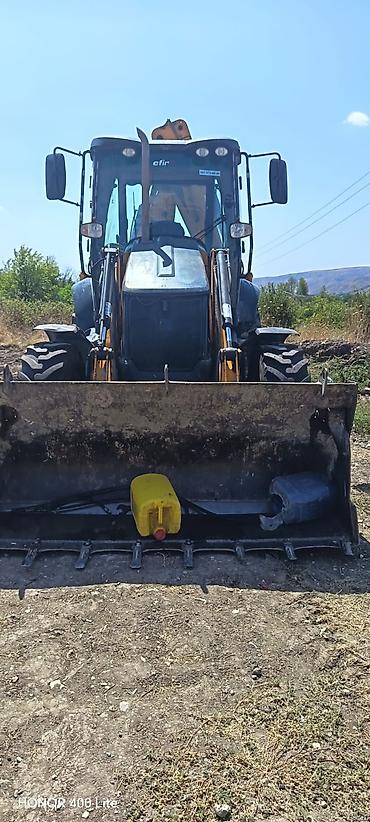 lada niva 2121: JCB 3CX ekskavator-yükləyici - Universal ikiqat funksiyalı texnika — 4