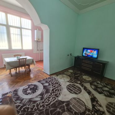 Günlük kirayə mənzillər: 2 otaqlı, Səbail r. r-nu — 7