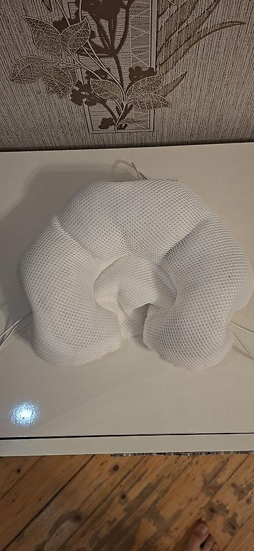 Balışlar, yastıqlar: Yumşaq U formalı boyun yastığı - Material: tüklü, yumşaq parça üzlük — 3
