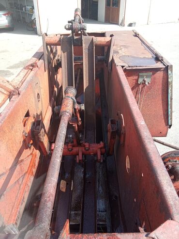 Traktorlar: Traktor motor 2.2 l, İşlənmiş — 7