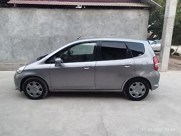 авто жак: Honda Jazz: 2005 г., Кол менен иштөөчү, Бензин, Хетчбек — 3
