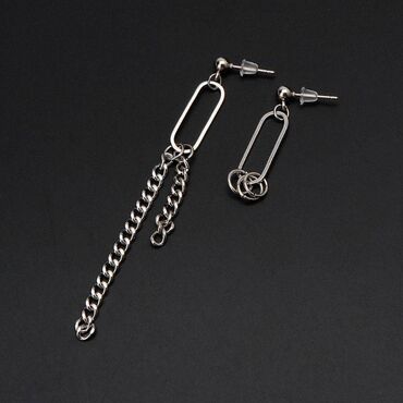 серьги и ожерелье из бисера: Асимметричные серьги висячие
