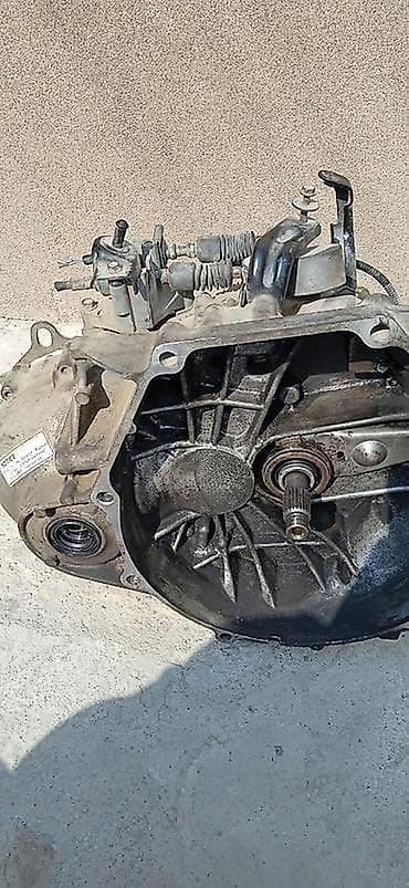 супорт 210: Өткөргүч кутусу Автомат Honda 2004 г., Колдонулган, Оригинал, Жапония — 2