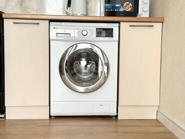 Посуточная аренда квартир: 1 комната, Душевая кабина, Постельное белье, Кондиционер — 12