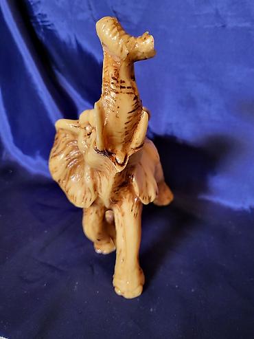 Figure: Figura nova slona iz 70,80ih godina. Figura slona po tradiciji — 9