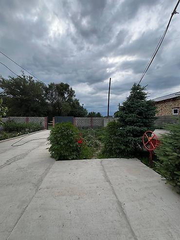бир: 4 бөлмө, 130 м², 11 соток, Сокулук, Менчик ээси — 8