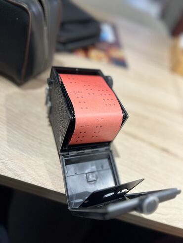 Фотоаппараты: Советский среднеформатный двухобъективный зеркальный фотоаппарат ЛОМО — 5