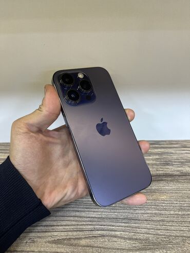 Apple iPhone: IPhone 14 Pro, Б/у, 256 ГБ, Зарядное устройство, Защитное стекло, Чехол, 84 %