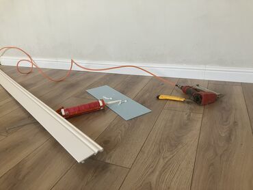 Напольные работы: Выравнивание пола, Монтаж напольных плинтусов, Укладка пола | Паркетная доска, Кварц-винил, Ламинат Больше 6 лет опыта — 19
