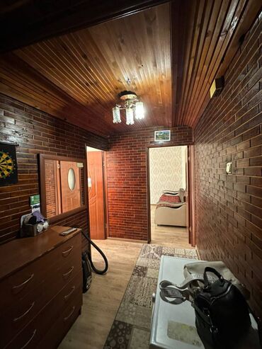3 микрорайоне: 2 комнаты, 43 м², 104 серия, 3 этаж, Косметический ремонт