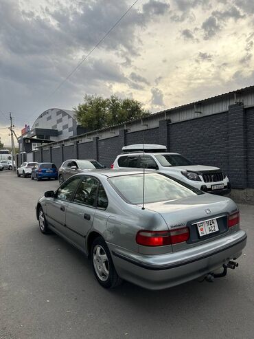 Honda: Honda Accord: 1997 г., 2 л, Механика, Бензин, Седан — 14