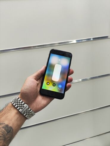 iphonelər: IPhone 8, 64 GB, Black Titanium, Barmaq izi