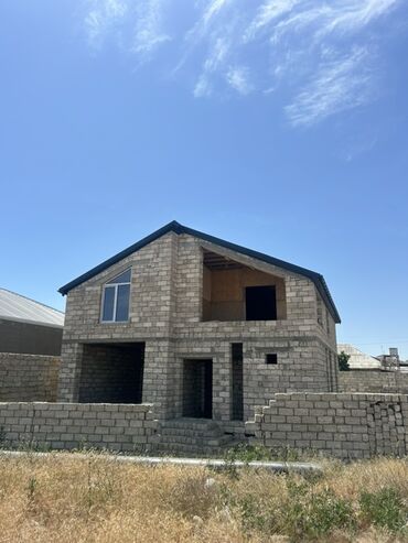 yeni suraxanida satilan ucuz heyet evleri: Yeni Suraxanı 6 otaqlı, 210 kv. m, Kredit yoxdur, Təmirsiz