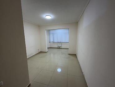 офис центр: Аренда офисов, 140 м², В жилом комплексе, С отдельной кухней — 5