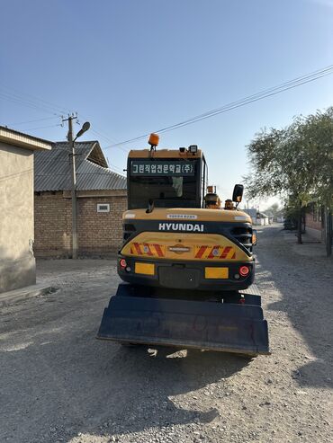 мини пагуришик: Экскаватор, Hyundai, 2017 г., Дөңгөлөктүү