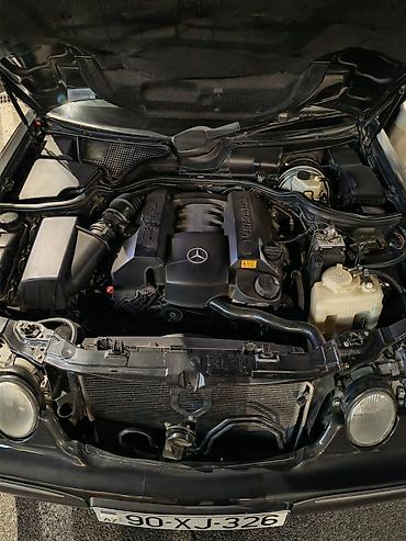 mercedes 180 b: Mercedes-Benz E 240: 2.4 l | 2000 il Sedan — 7