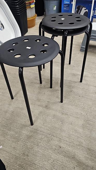 Табуреткалар: Табуреты круглые с перфорацией IKEA - Компактные табуреты на 4 — 1