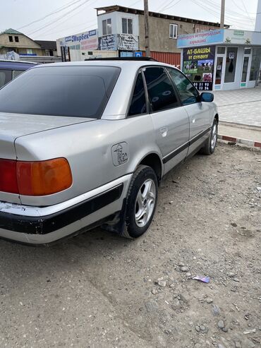 Audi: Audi S4: 1992 г., 2.3 л, Механика, Бензин, Седан